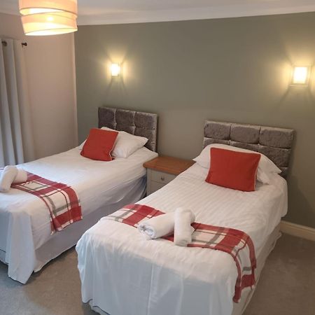 Llanina Arms Hotel Llanarth  Ngoại thất bức ảnh