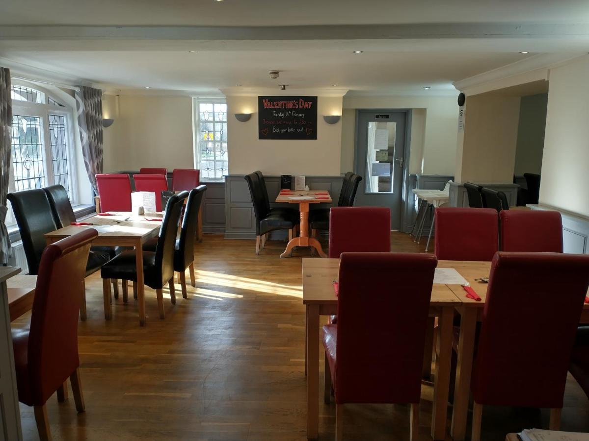 Llanina Arms Hotel Llanarth  Ngoại thất bức ảnh