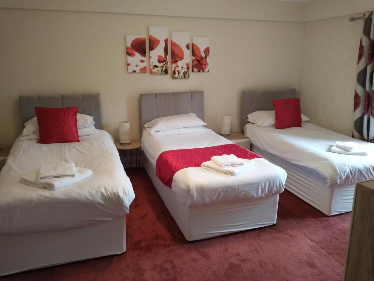 Llanina Arms Hotel Llanarth  Ngoại thất bức ảnh