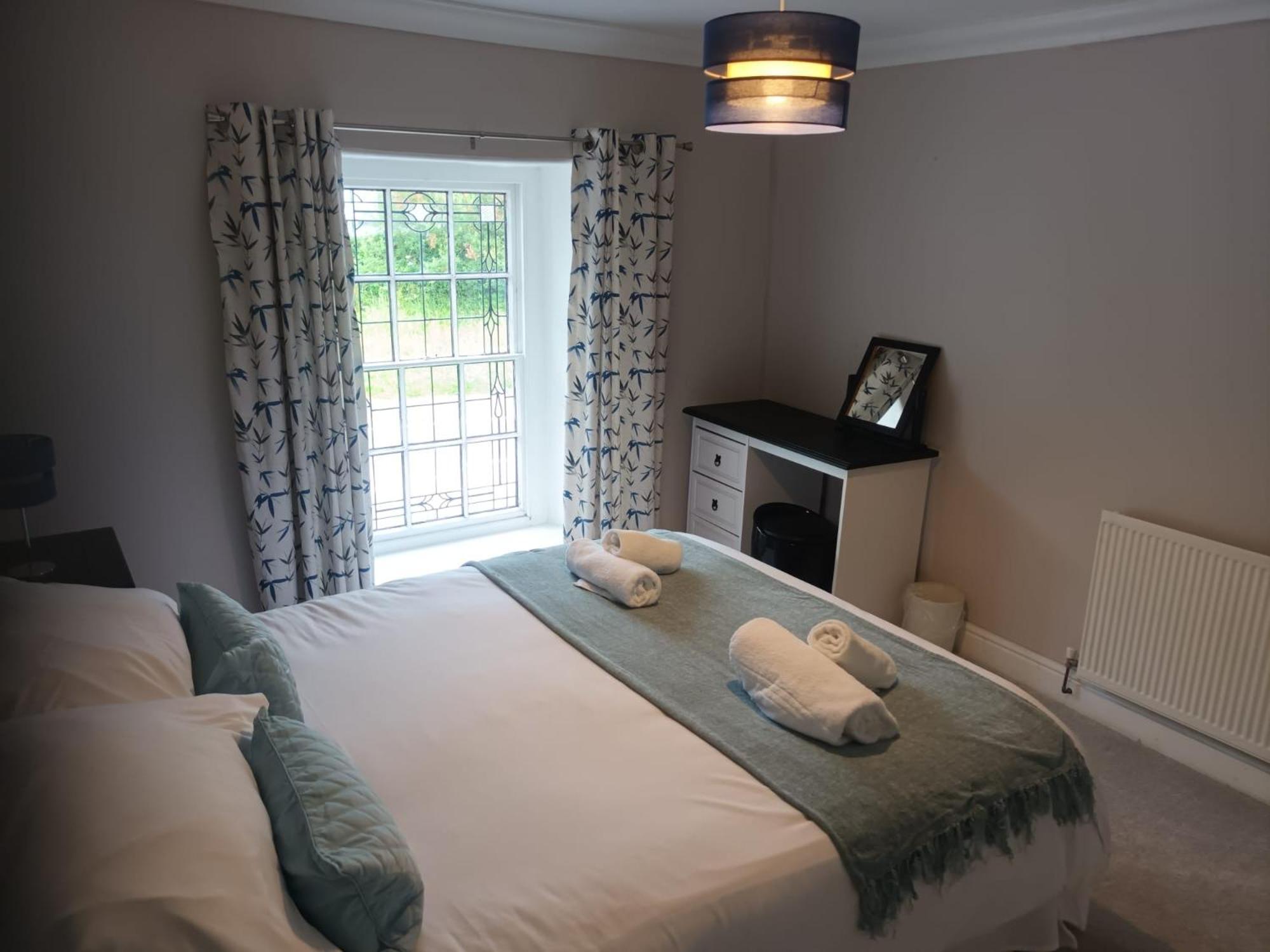 Llanina Arms Hotel Llanarth  Ngoại thất bức ảnh