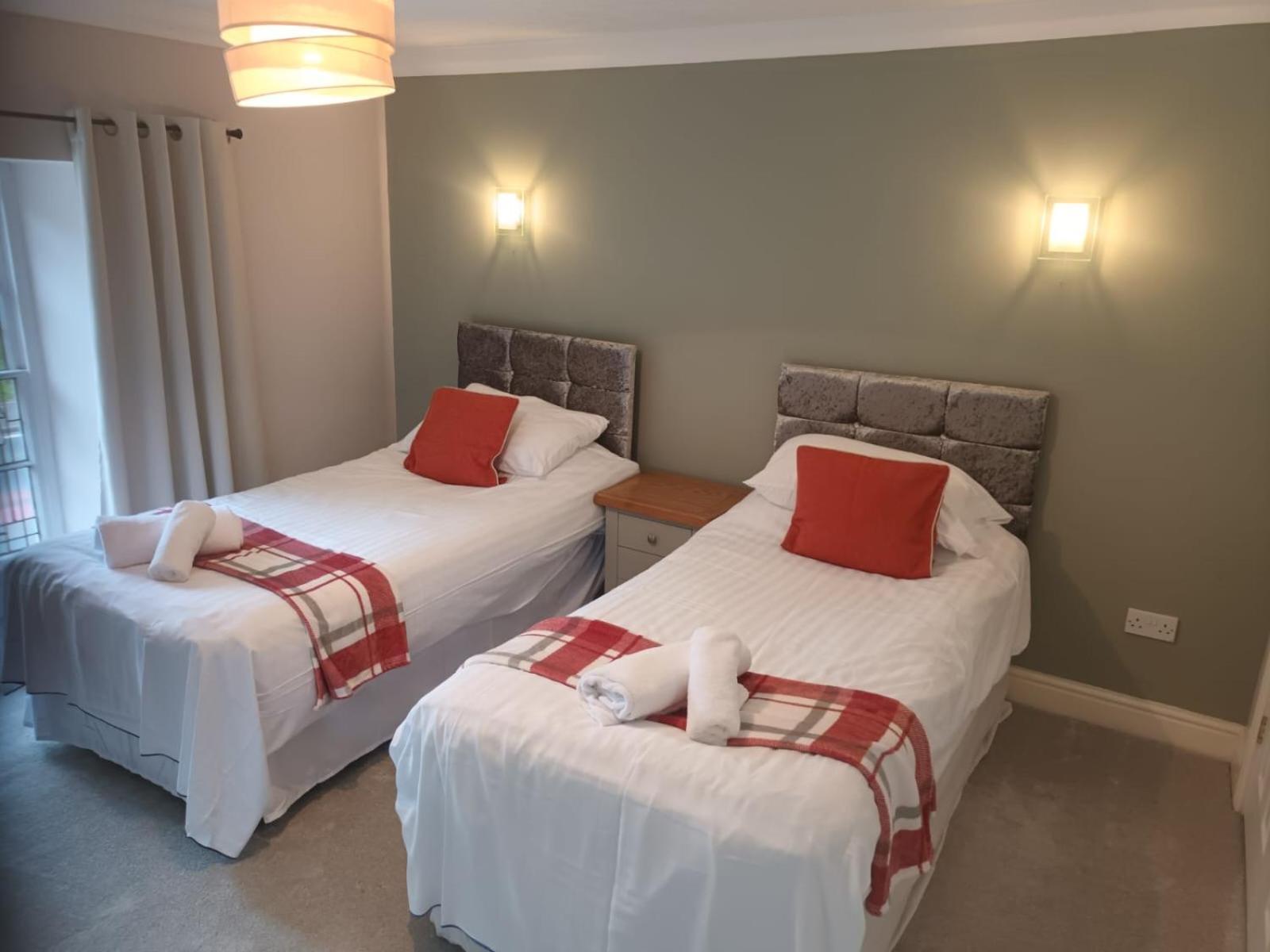 Llanina Arms Hotel Llanarth  Ngoại thất bức ảnh